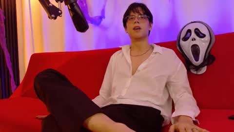 luixdust1 online show from 10-24-25, 06:21