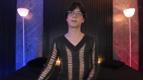 luixdust1 online show from 11-19-25, 06:02