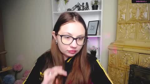 Luiza online show from 12-21-25, 06:31