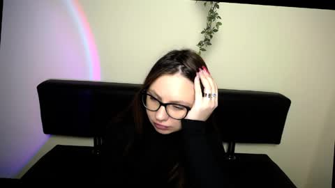 Luiza online show from 04-17-26, 06:27