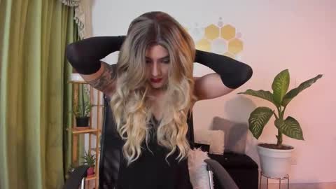 Luka Castillo online show from 02-12-26, 04:07