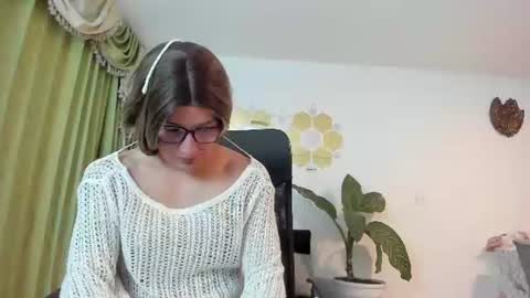 Snapshot of lukacastillo chatting on 06-14-26, 03:19 Luka Castillo online show from 06-14-26, 03:19