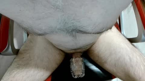 Snapshot of lukaskiavi chatting on 01-05-25, 12:21 LukaS online show from 01-05-25, 12:21