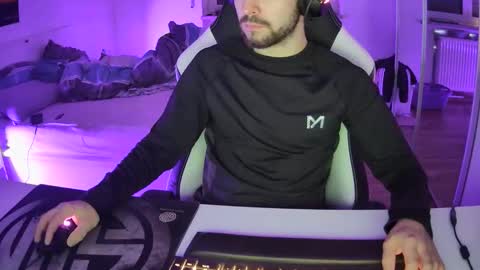 lukasschoetz online show from 12-27-24, 09:43