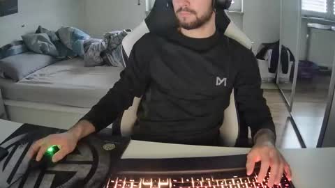 lukasschoetz online show from 12-28-24, 12:45