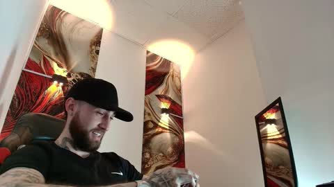 LUKE online show from 02-23-26, 01:08