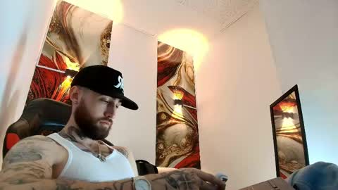 LUKE online show from 04-25-26, 01:03