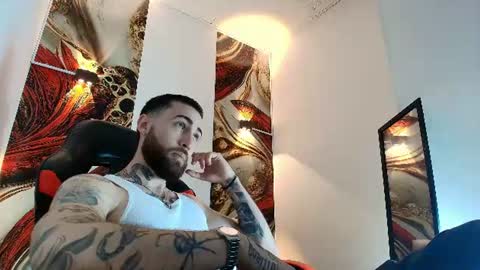 Snapshot of luke_davis01 chatting on 06-24-26, 01:10 LUKE online show from 06-24-26, 01:10