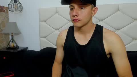 Snapshot of luke_julien chatting on 03-09-25, 07:37 Luke Julien online show from 03-09-25, 07:37