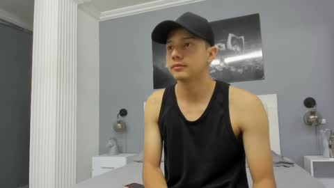 Snapshot of luke_julien chatting on 03-11-25, 12:17 Luke Julien online show from 03-11-25, 12:17