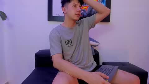 Snapshot of luke_julien chatting on 12-01-25, 06:07 Luke Julien online show from 12-01-25, 06:07