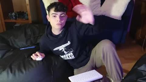 Snapshot of lukeboyce chatting on 01-06-26, 01:42 lukeboyce online show from 01-06-26, 01:42