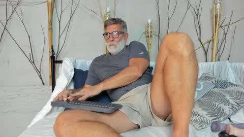 Luke Crews online show from 04-06-26, 07:26