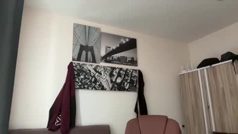 MR. Luke Gunn online show from 11-22-25, 02:43