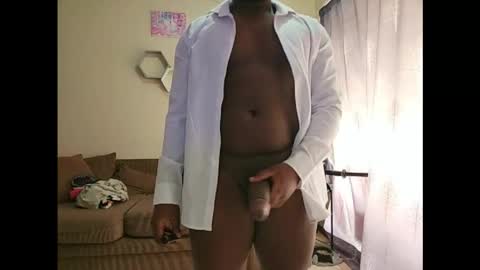 Snapshot of lukethemanx chatting on 12-17-25, 10:21 lukethemanx online show from 12-17-25, 10:21