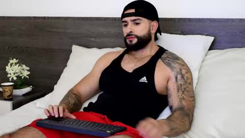 Snapshot of lukhass chatting on 10-04-25, 01:36 Lukhas f4f online show from 10-04-25, 01:36