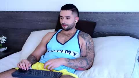 Snapshot of lukhass chatting on 12-13-25, 08:14 Lukhas f4f online show from 12-13-25, 08:14