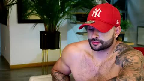 Snapshot of lukhass chatting on 04-22-26, 12:13 Lukhas f4f online show from 04-22-26, 12:13