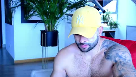 Snapshot of lukhass chatting on 04-22-26, 05:47 Lukhas f4f online show from 04-22-26, 05:47