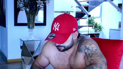 Snapshot of lukhass chatting on 05-28-26, 04:15 Lukhas f4f online show from 05-28-26, 04:15