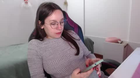 Vicky online show from 01-08-25, 07:03