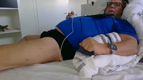 Snapshot of luley58 chatting on 02-01-25, 01:30 luley58 online show from 02-01-25, 01:30