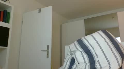 Snapshot of luley58 chatting on 02-12-25, 06:08 luley58 online show from 02-12-25, 06:08