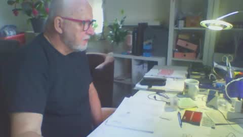 Snapshot of luley58 chatting on 05-05-26, 07:05 luley58 online show from 05-05-26, 07:05
