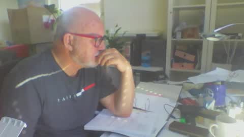Snapshot of luley58 chatting on 05-22-26, 03:06 luley58 online show from 05-22-26, 03:06