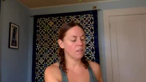 lullabyofbroadway online show from 05-26-26, 04:58