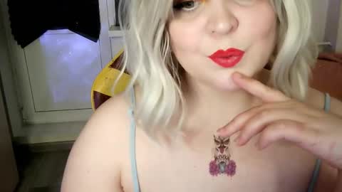 Snapshot of lulovia chatting on 03-02-26, 09:32 lulovia online show from 03-02-26, 09:32