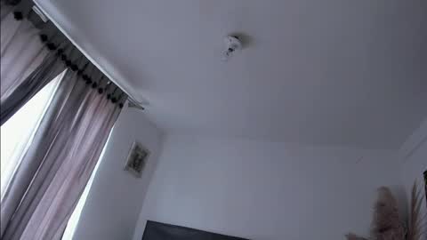Snapshot of lulu10541697 chatting on 06-08-26, 06:30 lulu10541697 online show from 06-08-26, 06:30