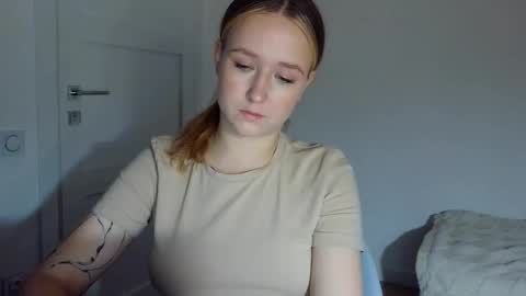 Lulu Baby18 online show from 03-15-26, 06:03