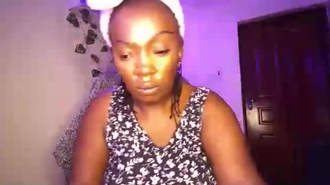 lulu_sparks1 online show from 09-25-25, 05:55