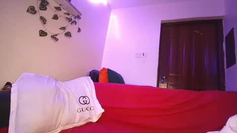 lulu_sparks1 online show from 10-21-25, 06:25