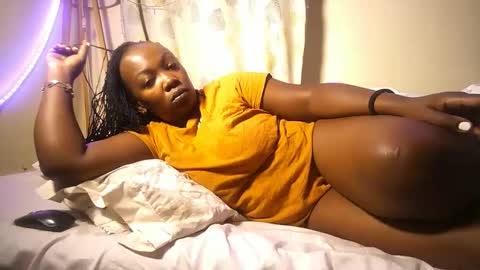 lulu_sparks1 online show from 12-16-25, 05:12