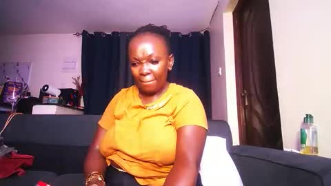 lulu_sparks1 online show from 02-22-26, 12:15