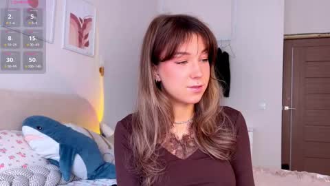 Snapshot of luluberryx chatting on 05-24-26, 02:16 lulu berry online show from 05-24-26, 02:16