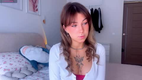 Snapshot of luluberryx chatting on 06-06-26, 02:05 lulu berry online show from 06-06-26, 02:05