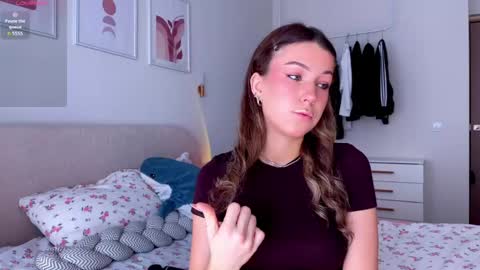 Snapshot of luluberryx chatting on 06-09-26, 02:23 lulu berry online show from 06-09-26, 02:23
