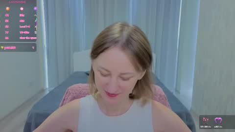 Lily online show from 09-10-25, 10:26