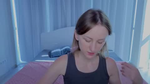 Lily online show from 09-22-25, 09:55