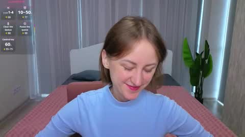 Lily online show from 10-11-25, 09:41