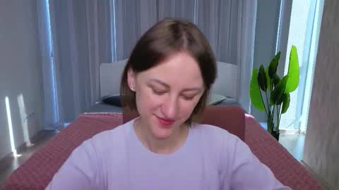 Lily online show from 10-16-25, 09:54