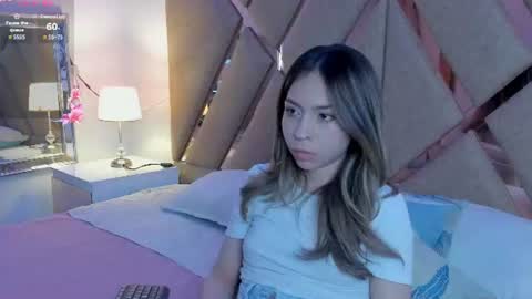 Snapshot of luluuberry chatting on 06-11-26, 12:32 luluuberry online show from 06-11-26, 12:32