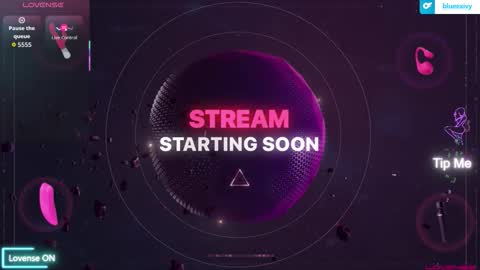 Snapshot of luluubloomm chatting on 11-14-25, 08:07 Lulu online show from 11-14-25, 08:07