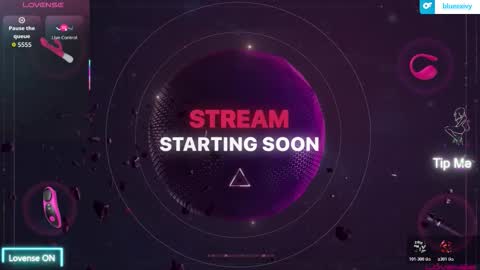 Snapshot of luluubloomm chatting on 11-22-25, 08:08 Lulu online show from 11-22-25, 08:08