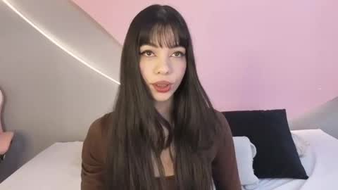 Snapshot of luluwonder_ chatting on 04-30-26, 09:30 Lulu online show from 04-30-26, 09:30