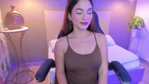 Snapshot of luma_sky chatting on 09-13-25, 03:17 L U M A online show from 09-13-25, 03:17