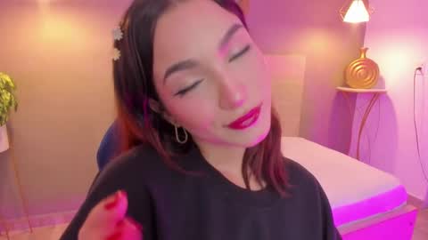 Snapshot of luma_sky chatting on 09-24-25, 02:59 L U M A online show from 09-24-25, 02:59